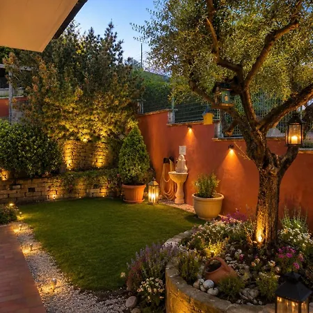 Bed & Breakfast La Mammola 3*