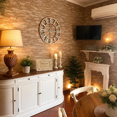 La Mammola Bed & Breakfast 3*